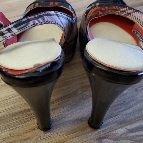 My Michelle Plaid heels - Picture 4 of 5
